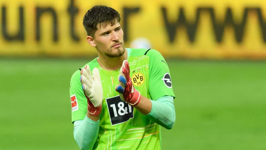 Nottm Forest đấu Với Southampton